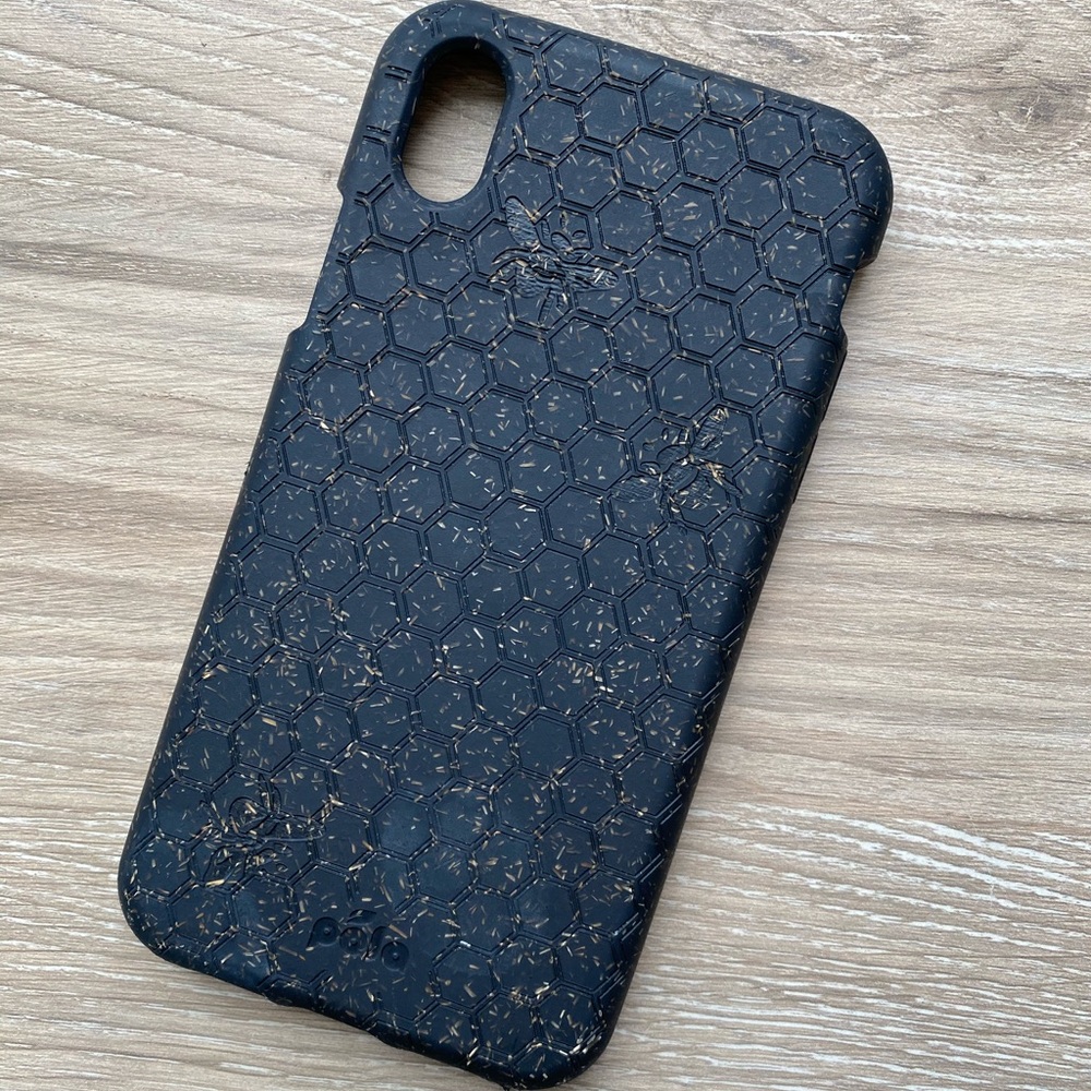 Honeybee iPhone XR case